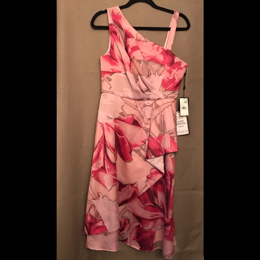 Women’s Pink Cocktail Dress